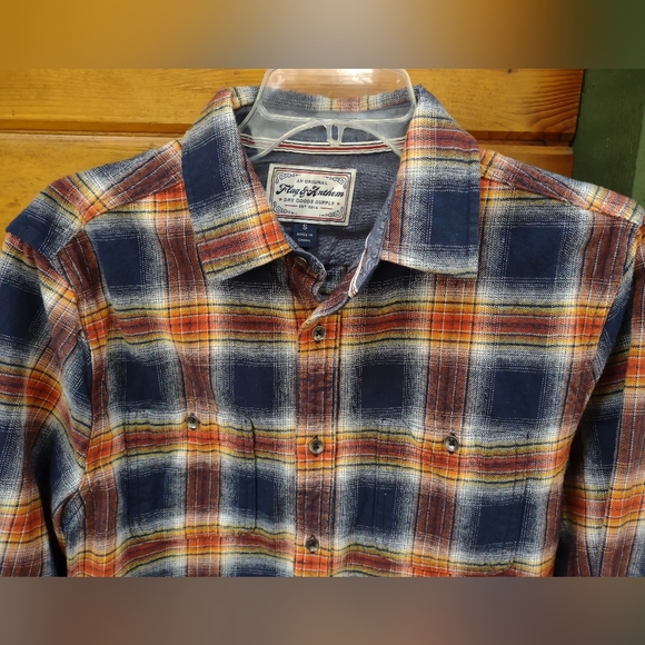 Flag & Anthem Men’s Plaid Button Down Flannel Shirt Orange Blue Yellow Size Sm - Picture 2 of 9